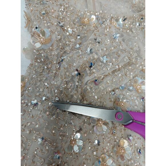 ADRIANNA PAPELL SZ 2 beige 3d floral beaded knee length nwt $249  b118 *flaw - Picture 9 of 11